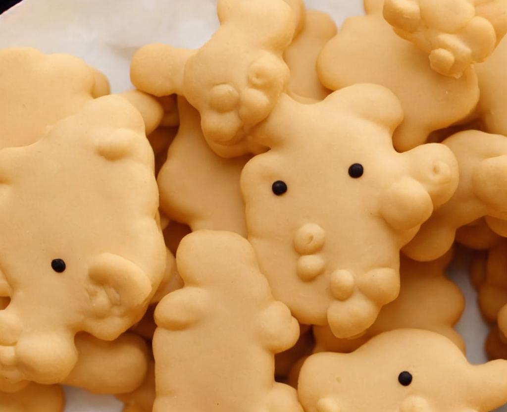 NATIONAL ANIMAL CRACKERS DAY – April 18