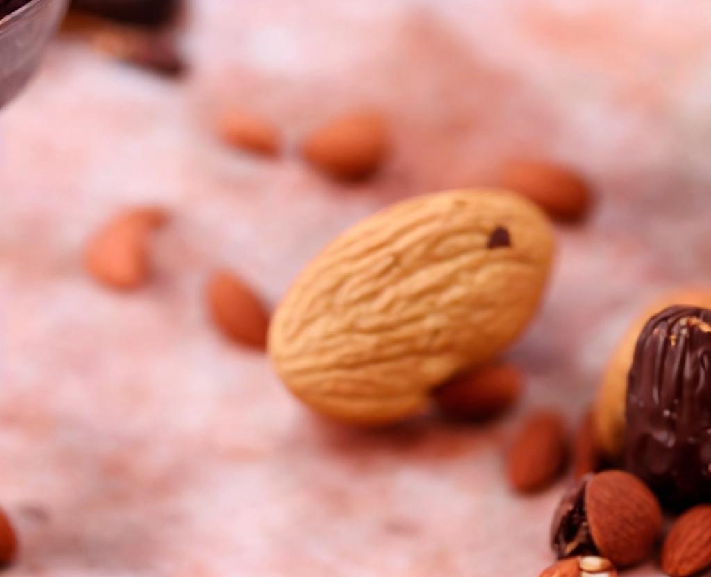 Chocolate with Almonds Day | July 8